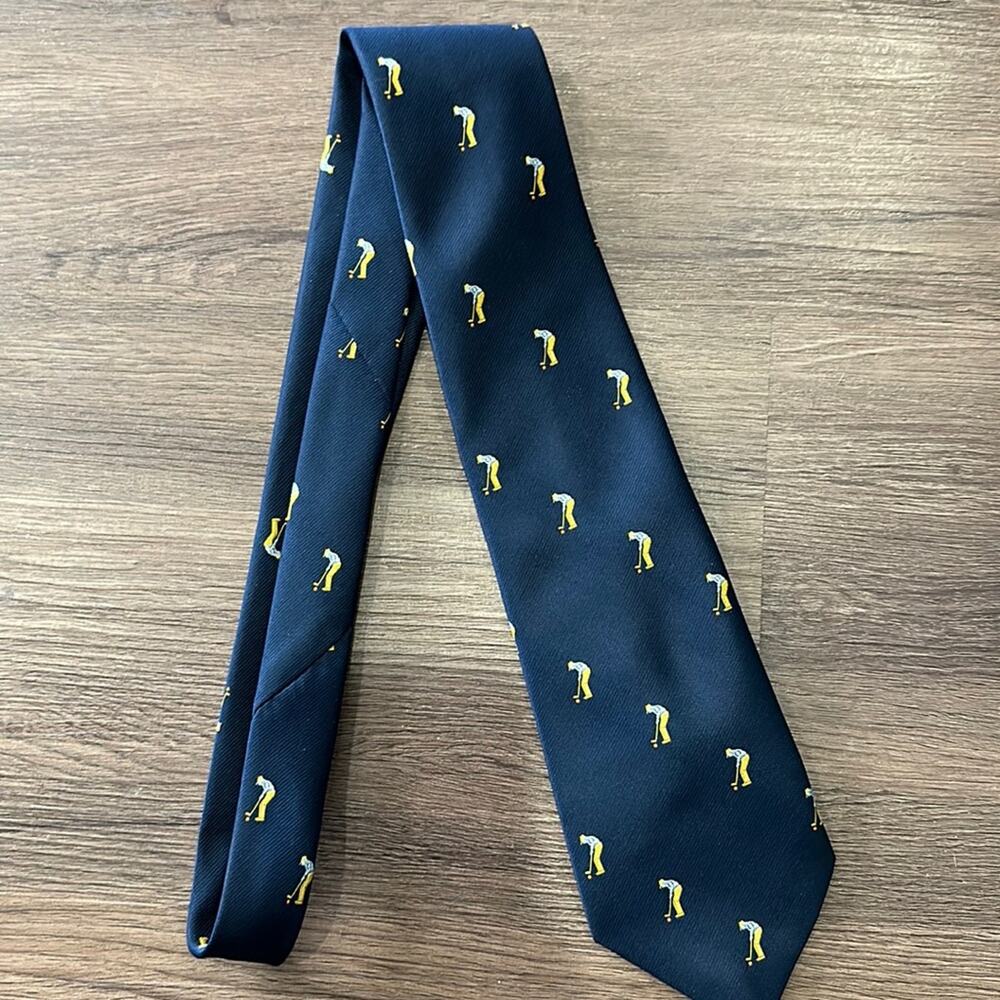 Appleseed’s Golf Tie
